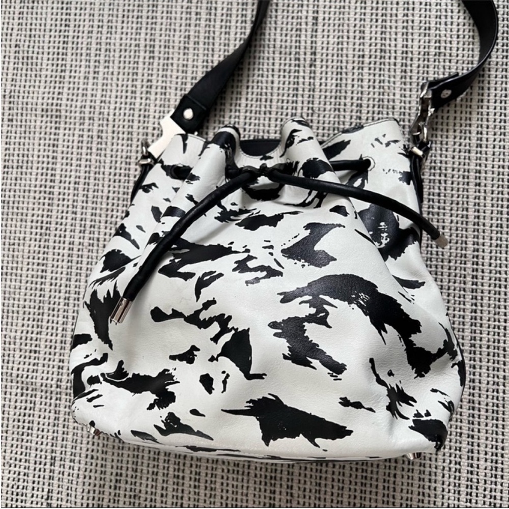 PROENZA SCHOULER Feather Print Leather Bucket Bag Black White - Picture 8 of 11